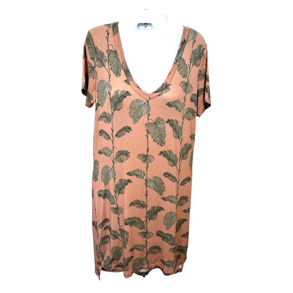 Chaser Dresses & Skirts - NWOT Chaser Coral GreenTropical Palm Leaf Print Super Soft T-Shirt Dress SZ S